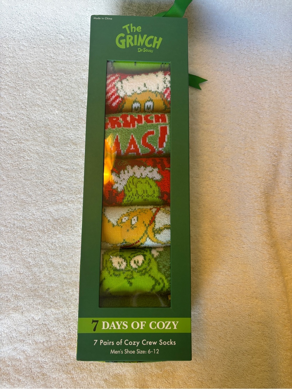 The Grinch by Dr Seuss - 7 Pairs of Crew Socks - Men’s Shoe Size 6-12 NEW